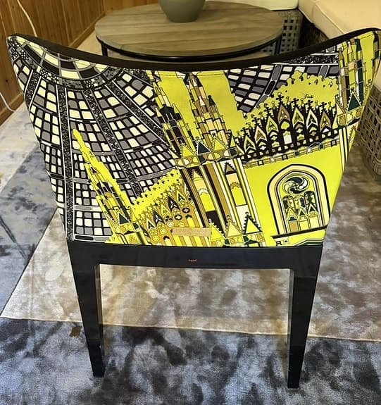 Madame stol från Kartell (Emilio Pucci)