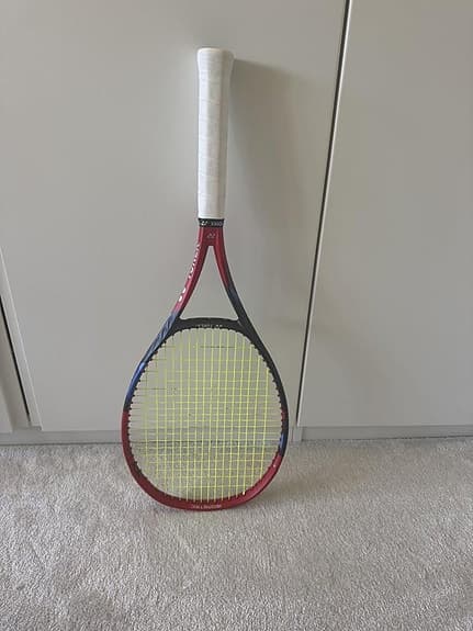 Yonex Vcore tennisracket