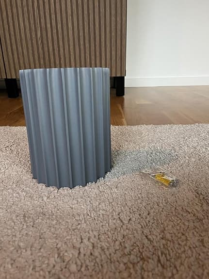 Randig LED-Vägglampa i Konstharts