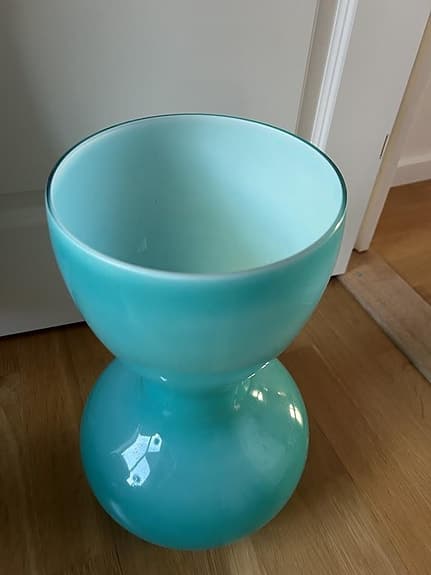 2 LOB vaser 39 cm höga