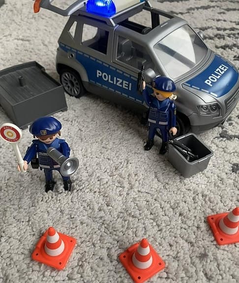 Äkta Playmobil polisbil 9053 säljes