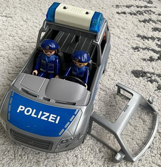 Äkta Playmobil polisbil 9053 säljes