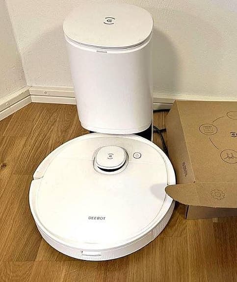 Ecovac DEEBOT T9 + robot med tömningsstation och våtmopp!