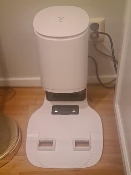 Ecovac DEEBOT T9 + robot med tömningsstation och våtmopp!