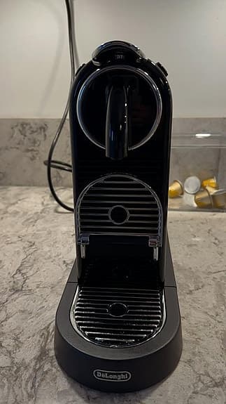 Nespresso - Svart Kaffemaskin