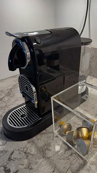 Nespresso - Svart Kaffemaskin