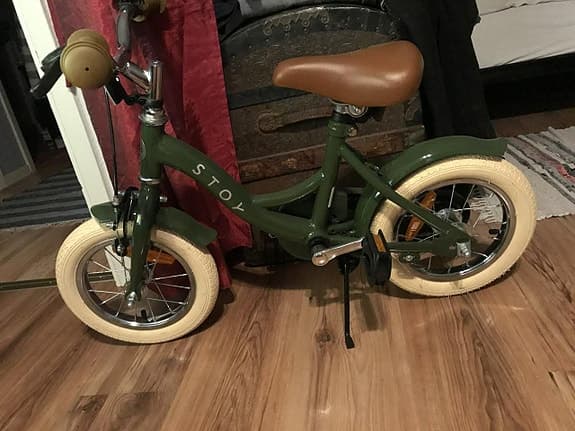12tums barncykel från Stoy