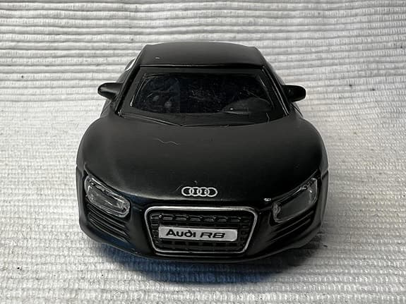 BBurago Audi R8