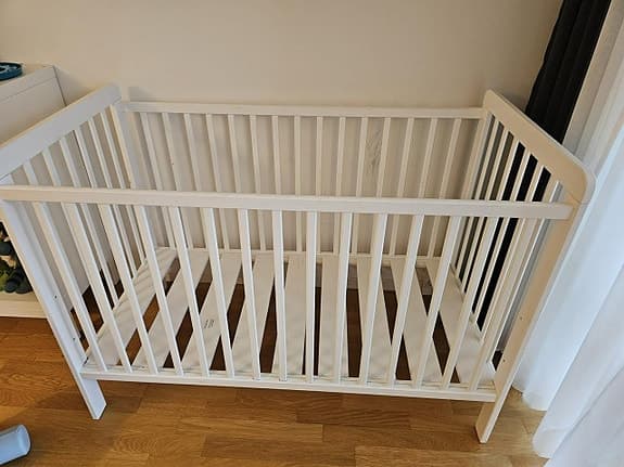 Spjälsäng YappyKids (60x120 cm) + Candide Ekologisk Madras
