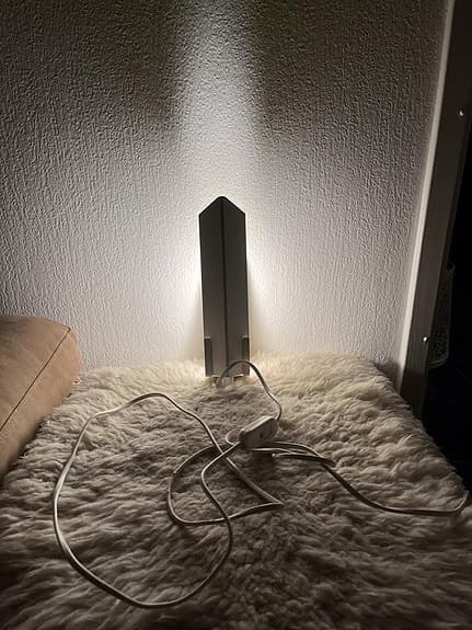 Vit led lampa IKEA mysigt sken  lätt att placera i hemmet