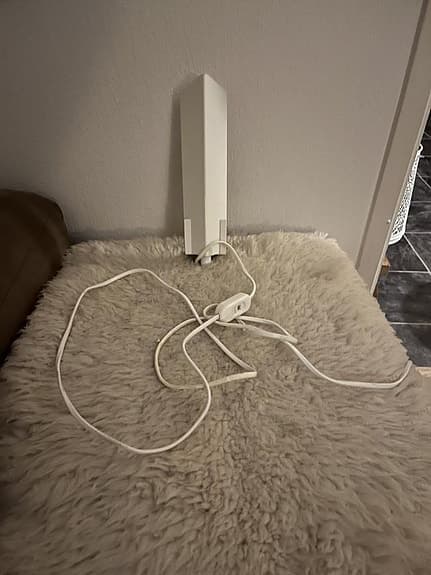 Vit led lampa IKEA mysigt sken  lätt att placera i hemmet