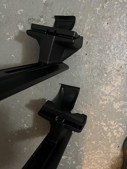 NYTT - Thule WingBar EVO Black