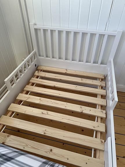 Växasäng MAVIS Edstorp Ribb