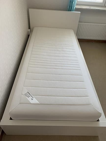 Komplett enkelsäng 90x200 cm