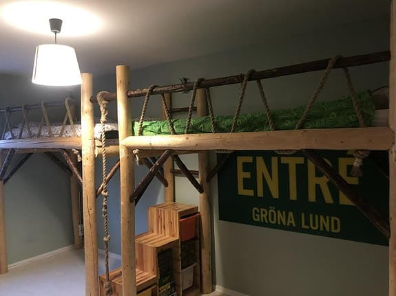 Loftsäng i timmer för 90-madrass