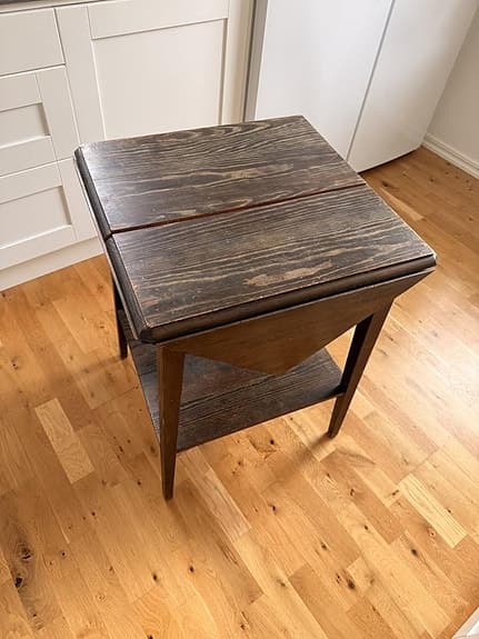Fällbart furubord med charmig patina
