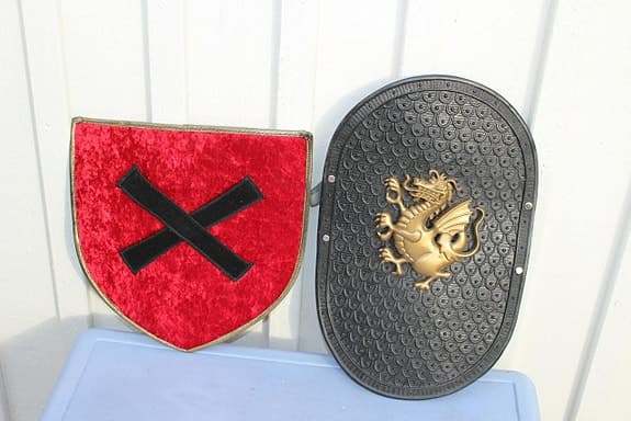 Utklädning Halloween Riddare Sköld stl Jr one size