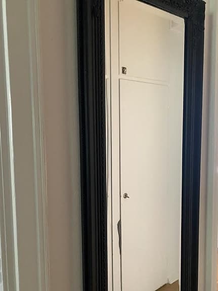 svart spegel