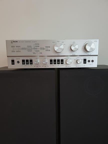 Förförstärkar: Philips 22AH572 Amplifier