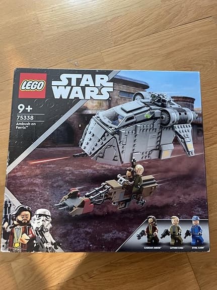 Lego Star Wars 75338 - oöppnad
