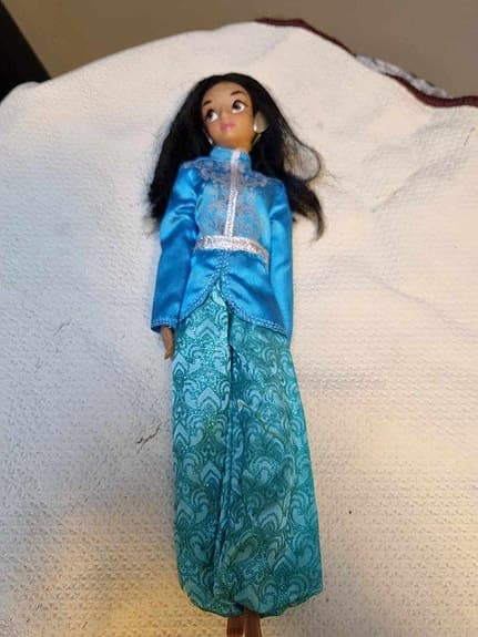 Jasmine barbie docka