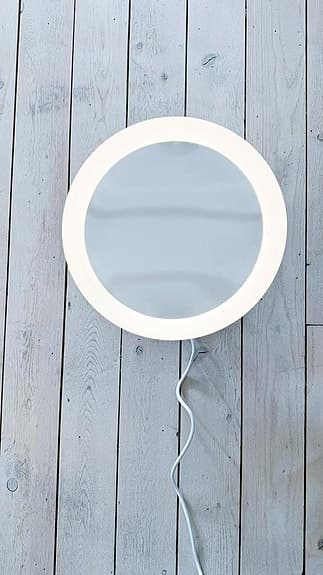 Spegel med förstoring