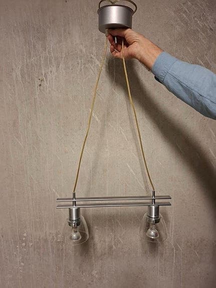 Taklampa med glaskupor med två lampor