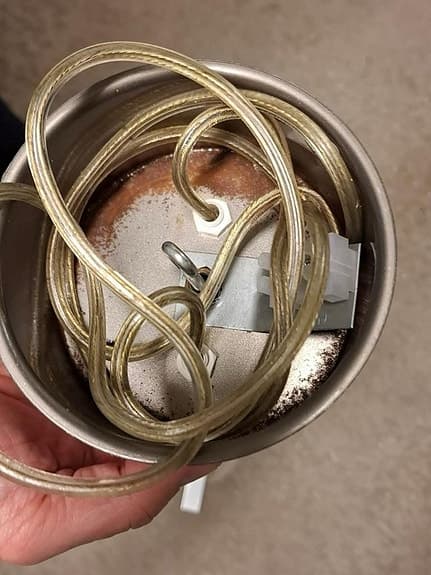 Taklampa med glaskupor med två lampor