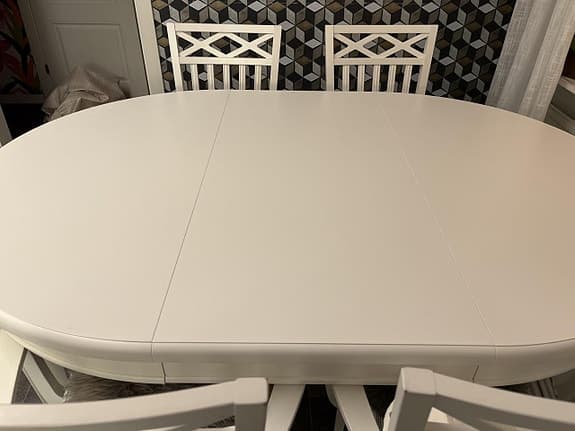 Matgrupp Wilma från Mio bord och 4 stolar