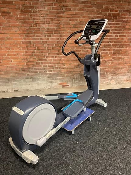 Precor EFX 833