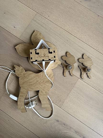 Maseliving vägglampa + 2st väggkrokar