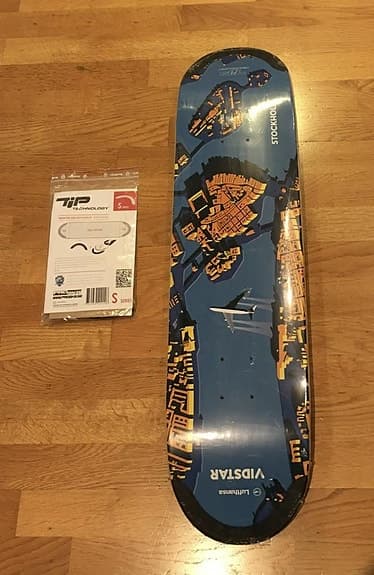 skateboard