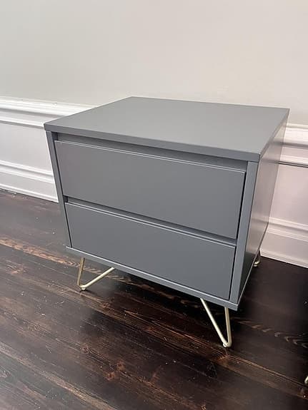 Sängbord x2 i grå - Elona från Made.com