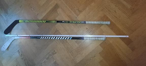 Ishockey klubbor utespelare left / vänster , ca: 9-14 år