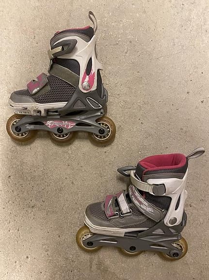 Roller skates adjustable size 28-32 | Skates, rullskridskor