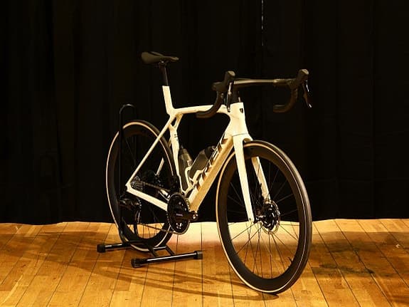 Madone SLR 7 AXS Gen 8 strl ML