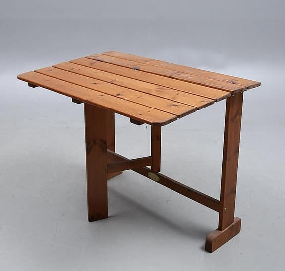 Trädgårdsbord