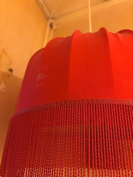 !!40-tal röd lampskärm/ lampa med fransar