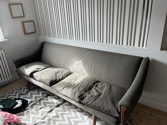 liten smidig bäddsoffa