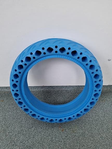 Ny | elscooter/elsparkcykel punkteringsfritt däck 8.5×2