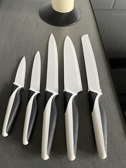 Knivblock inkl. 5 köksknivar