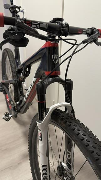 Trek Superfly FS 9.8 2014 uppdaterad till 9.9 storlek 19,5” Large