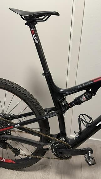 Trek Superfly FS 9.8 2014 uppdaterad till 9.9 storlek 19,5” Large