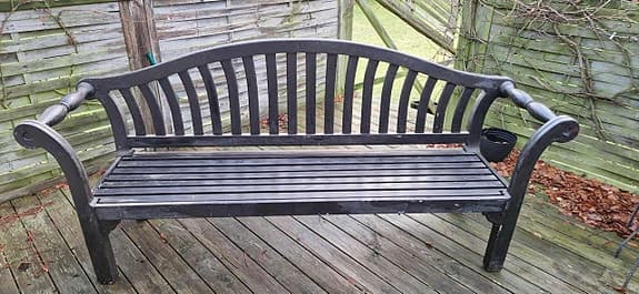Trädgårdsbänk