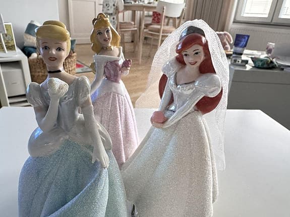 Disney princess figurer i porslin Ariel, Cinderella, Aurora