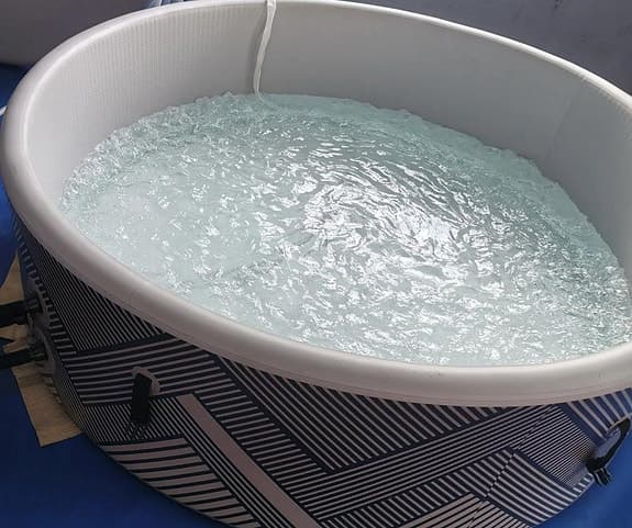 Spabad för 4-6 personer