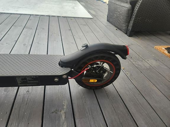 E-Wheels E2S V2 Pro Long Range-punkteringsfria däck