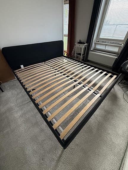 IKEA Slattum Sängram svart 180x200 cm