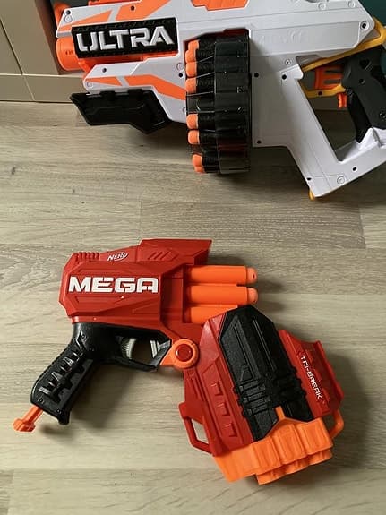 Två Nerfgevär