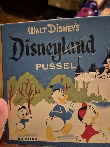 Disneyland pussel ( gammlt )